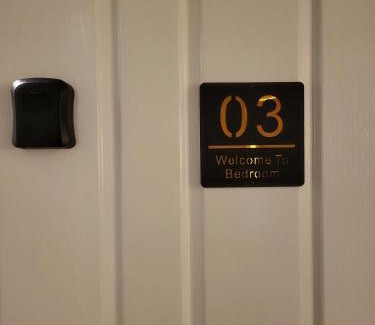 Craigieburn House | Private Room 3- The Smart Stay