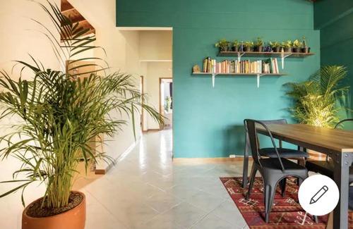 Envigado Bed & Breakfast | Private Room at Medellín's Coolest Location