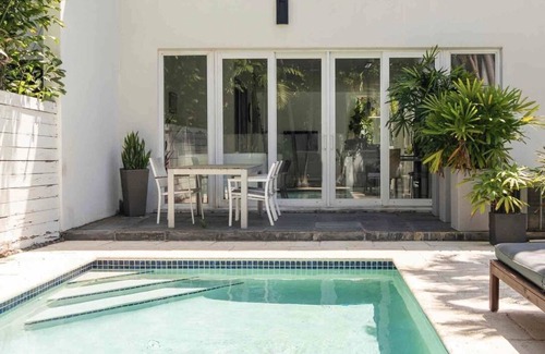 Coral Way House | Private room/bathroom in contemporary house,Owner has his private separate space