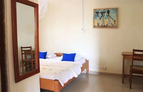 Mbale House | Private rooms in bed and breakfast hosted by Elgon Homes