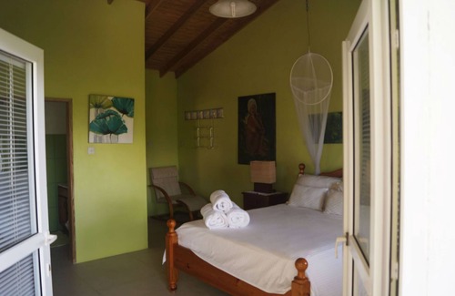 Vieux Fort Bed & Breakfast | Private rooms in Spacious Home in Quiet area nr Intl Airpt and beach