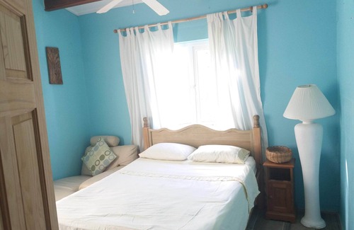 Vieux Fort Bed & Breakfast | Private rooms in Spacious Home in Quiet area nr Intl Airpt and beach