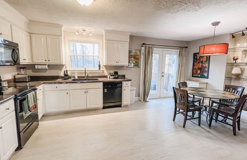 Evans House | Private Rustic 3BR Quaint Cottage on Pond in woods - Close to Evans Town Center