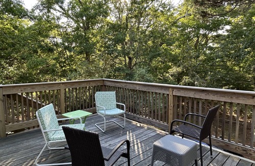 East Chop House | Private setting nestled in the heart of East Chop.