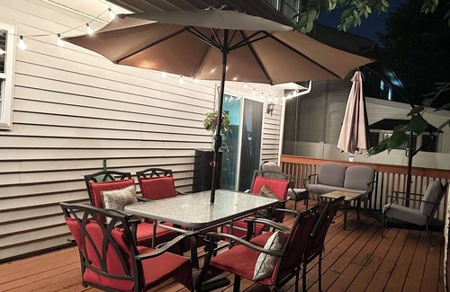 Colonia House | Private studio, Bedroom, living and bathroom, close to train to NY. Pet friendly