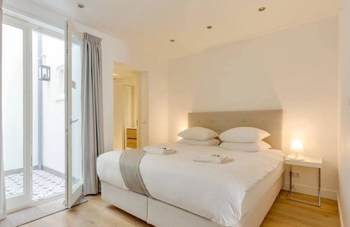 Jordaan Bed & Breakfast | Private Studio with Patio in the heart of Amsterdam