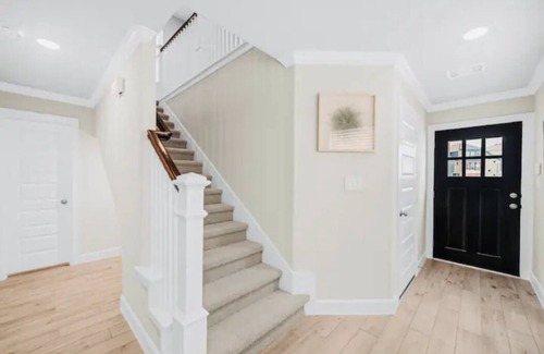 Central Southwest House | Private + Stylish 3BR/2.5BA near NRG/DT/Med Center