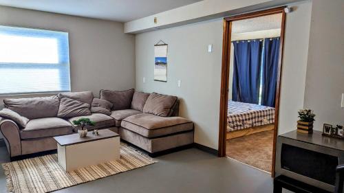West Bellevue House | Private Suite with own entrance