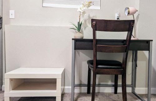West Bellevue House | Private Suite with own entrance