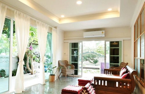 Ayutthaya House | Private garden view house near famous temple