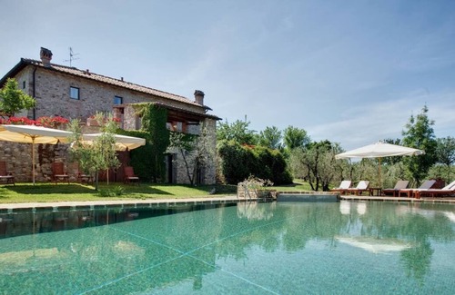 Mercatale Val di Pesa Villa | Private Tuscan villa with pool near Florence