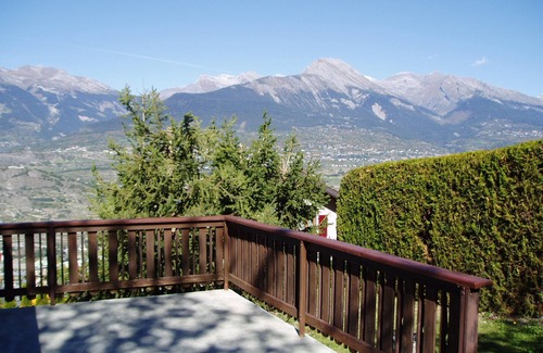 Salins Ski Chalet | Private vacation chalet in a sunny location with fantastic views at fair prices