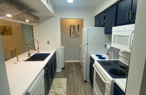 Palmetto Dunes Villa | Private Villa on Nature Preserve- 5 min from Historical Beach!