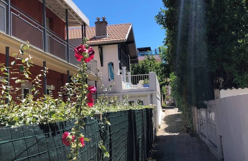 Cote Landaise Villa | Private villa on Arcachon's central beach
