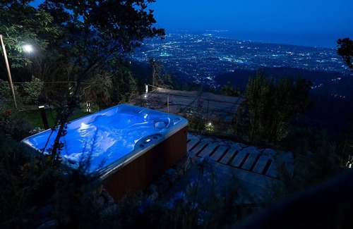 Seravezza Villa | Private Villa with hot tub, sauna, A/C, WIFI, balcony, panoramic view, close to Forte Dei Marmi