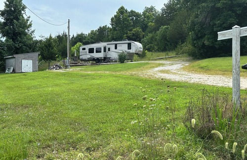 Warsaw House | Private Waterfront Glamping Fun at Peppermint Cove For The Whole Family!