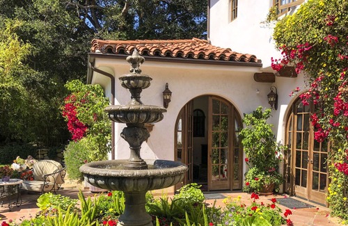 Montecito Apartment | Private Zen Room in Elegant Tuscan Estate