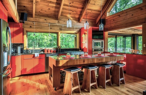 Townsend Cabin | Private*Zen*SwimSpa*ChefKitchen*