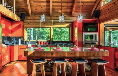 Townsend Cabin | Private*Zen*SwimSpa*ChefKitchen*