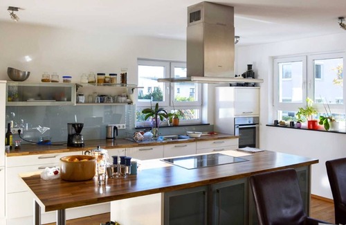 Munzingen Apartment | Privatzimmer 3 - Guesthouse Privatzimmer in Freiburg im Breisgau