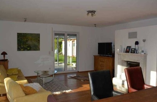 Munzingen Apartment | Privatzimmer 3 - Guesthouse Privatzimmer in Freiburg im Breisgau