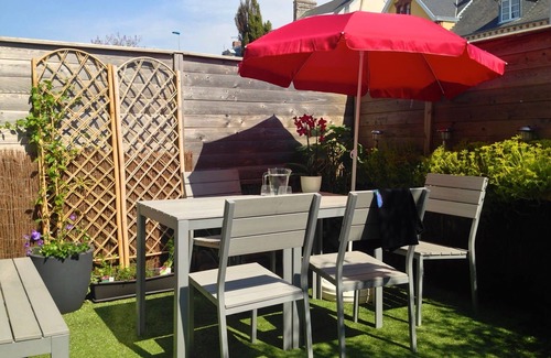 Donville-les-Bains House | PROMO: - 80 € per week Charming house 3 * cozy decor 100 m2 pretty sea view 1,
