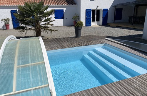 Barbatre House | PROMO -House 6 people with swimming pool, next to the beach-label 3