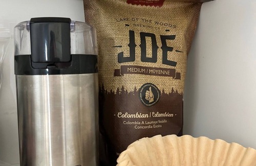 Kenora House | *PROMO* Road access 4 bdrm/2 bath house on Lake of the Woods-2 mins to downtown!