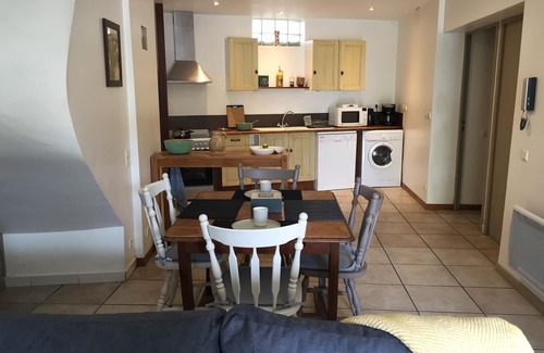 Saint-Martin Apartment | promo!T2 55M2/3 PERS/PRIVATE PARK/BUS 1 € BEACH/AIR CONDITIONER IF NEEDED