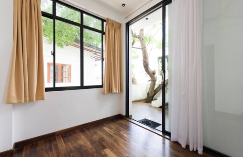 Pita Kotte House | PropertyOne: Entire Home with private swimming pool and jacuzzi.