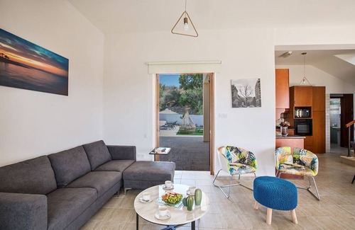 Cape Greko Villa | Protaras Holiday Villa KR01 - a villa that sleeps 13 guests in 6 bedrooms