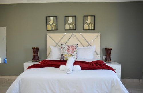 Newcastle House | Protea Guesthouse