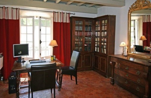 Les Baux-de-Provence House | Provencal farmhouse at the foot of the Citadel of Baux de Provence