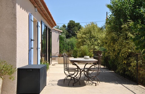 Pourrieres Villa | Provencal villa with pool at the foot of the holy victory