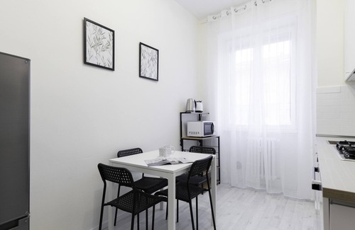 Monza Apartment | Puccini 3 - One Bedroom Apartment, Sleeps 4