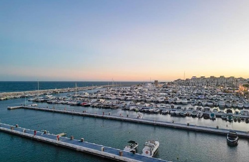 Puerto Banus Apartment | Puerto Banus Front Line 2 bedroom apartment