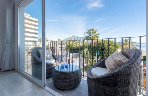 Puerto Banus Apartment | Puerto Banus Frontline Apartment with Amazing Sea Views