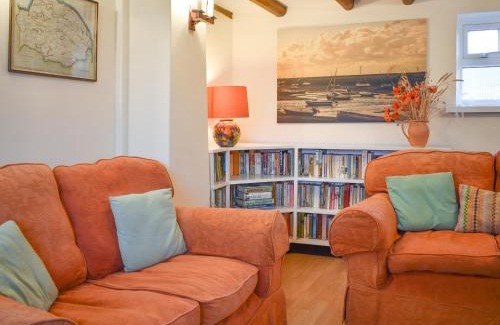 Burnham Deepdale House | Pump Cottage
