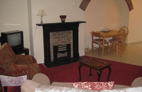 Londonderry Apartment | Pump House Apartment
