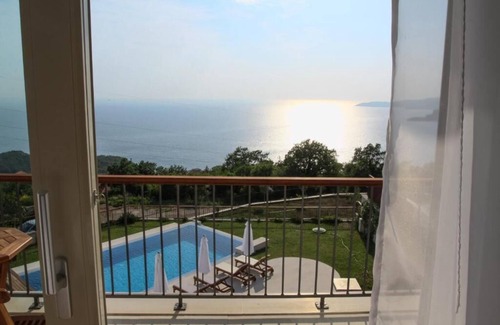 Sveti Stefan Villa | Pure hedonism