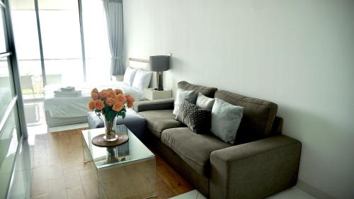 Na Chom Thian Apartment | Pure Sunset Beach - By Mikihollick