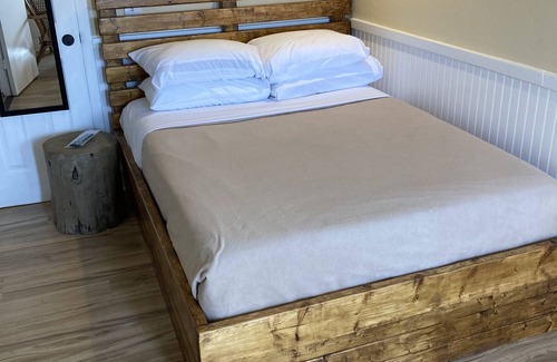 Wood River Junction Apartment | Purple Ape Escape: Unit 1/1