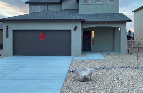 Las Cruces House | Purty's Graceful Place, In Joyful Las Cruces!