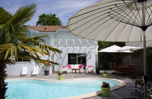 Le Moulleau Villa | Pyla Sur Mer: Luxury heated pool villa, 5 bedrooms near the beaches