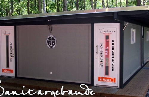 Kreptitz RV Rental | QEK 04 - Ostalgie QEK Direkt AM Strand - Nonnevitz auf Rügen