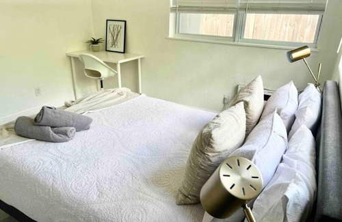 Riverside Park Apartment | Quaint apt. Centrally located in Ft Lauderdale