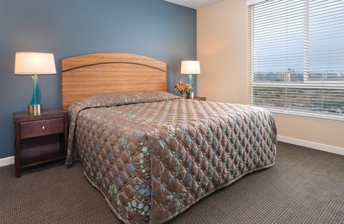 Oceanside Resort | Quaint beachfront community!