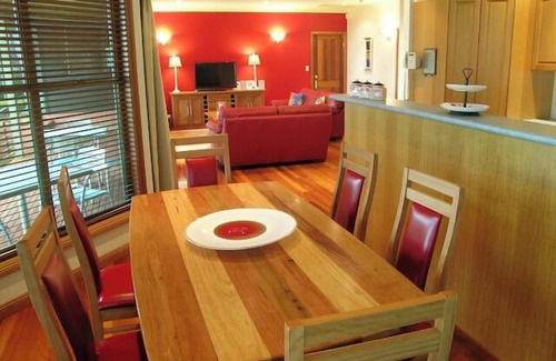 Kulnura Cottage | Quaint Cottage In The Bush