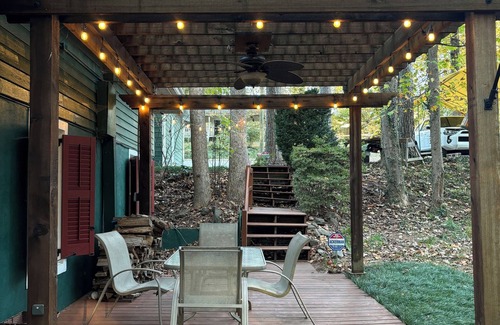 Shady Shores Cottage | Quaint cottage on the South End of Lake Lanier