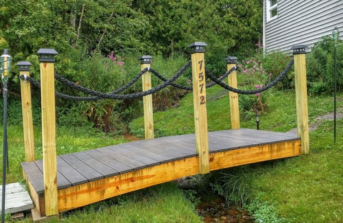 Beulah Cottage | Quaint Crystal Lake Cottage